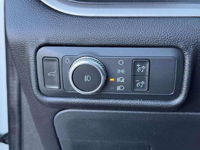 Certified 2022 Ford Explorer XLT w/ Equipment Group 202A image 22