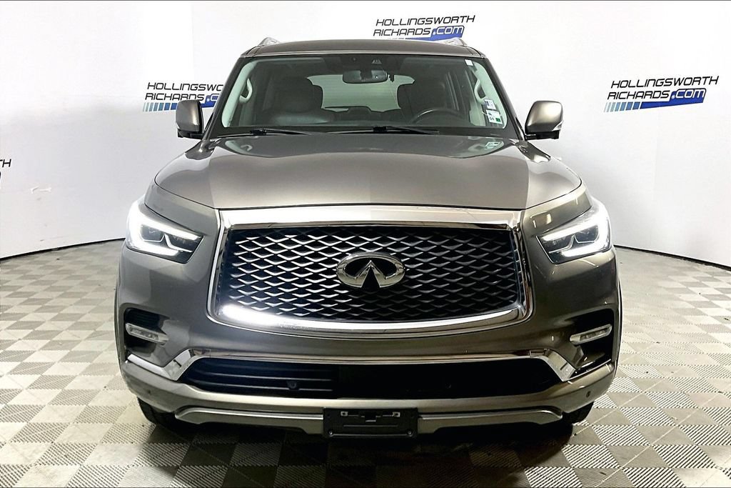 Used 2019 INFINITI QX80 Luxe AWD/4WD image 2