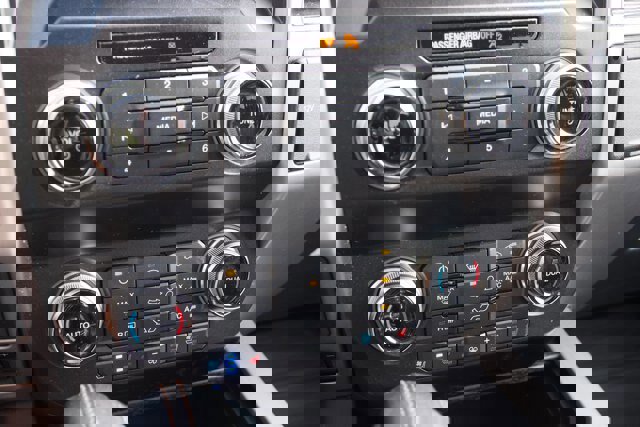 Certified 2020 Ford F150 Platinum w/ Equipment Group 701A Luxury image 26