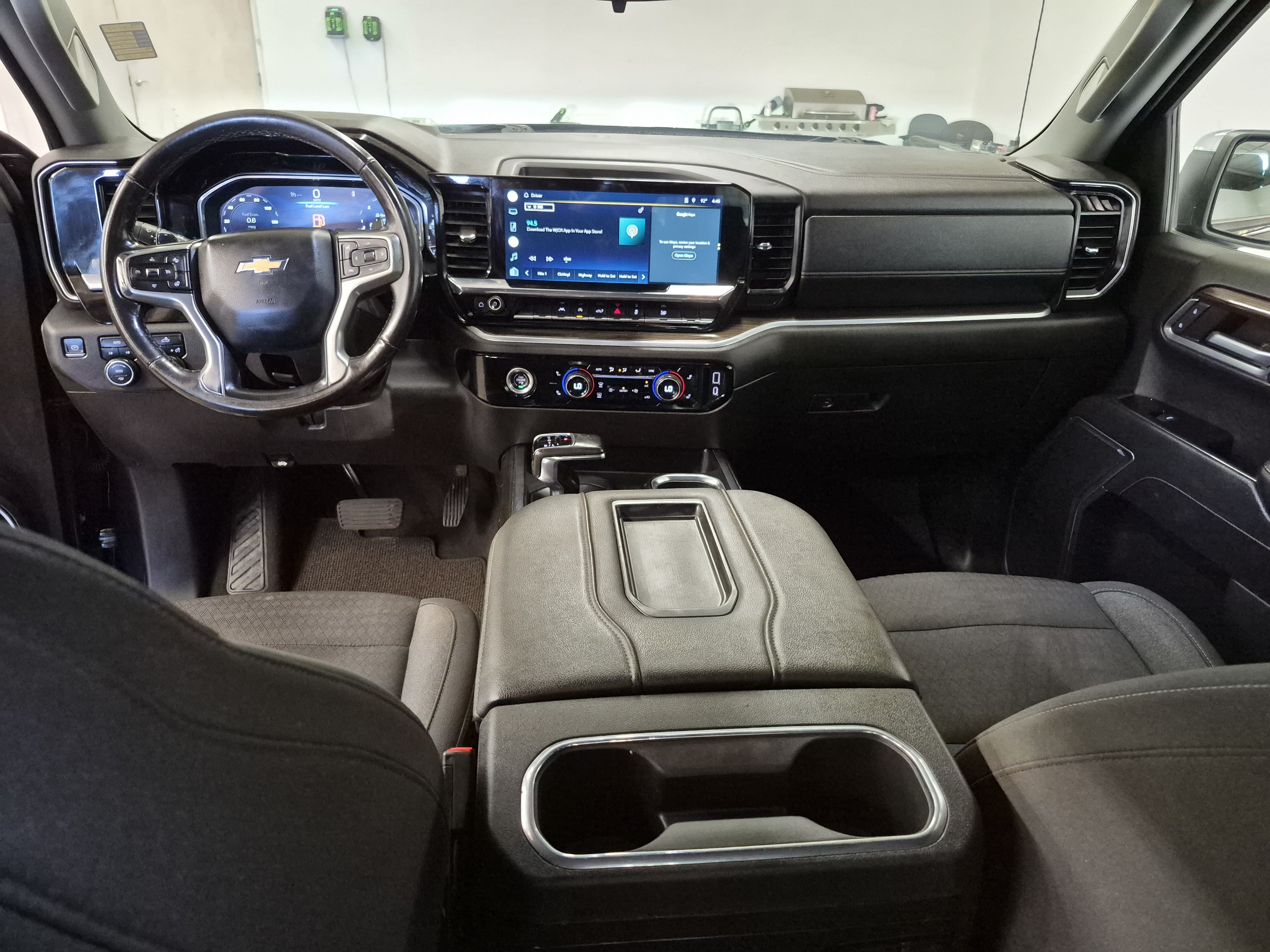 Used 2022 Chevrolet Silverado 1500 LT w/ LPO, Dark Essentials Package AWD/4WD image 19