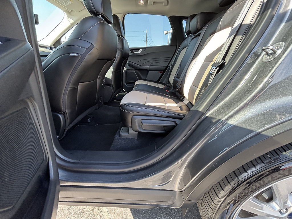 Certified 2021 Ford Escape Titanium w/ Titanium Elite Package AWD/4WD image 34