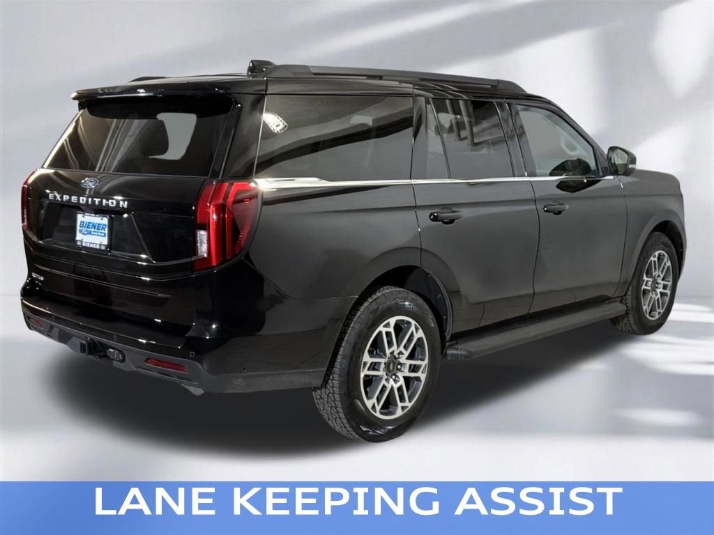 Certified 2025 Ford Expedition Active AWD/4WD image 7