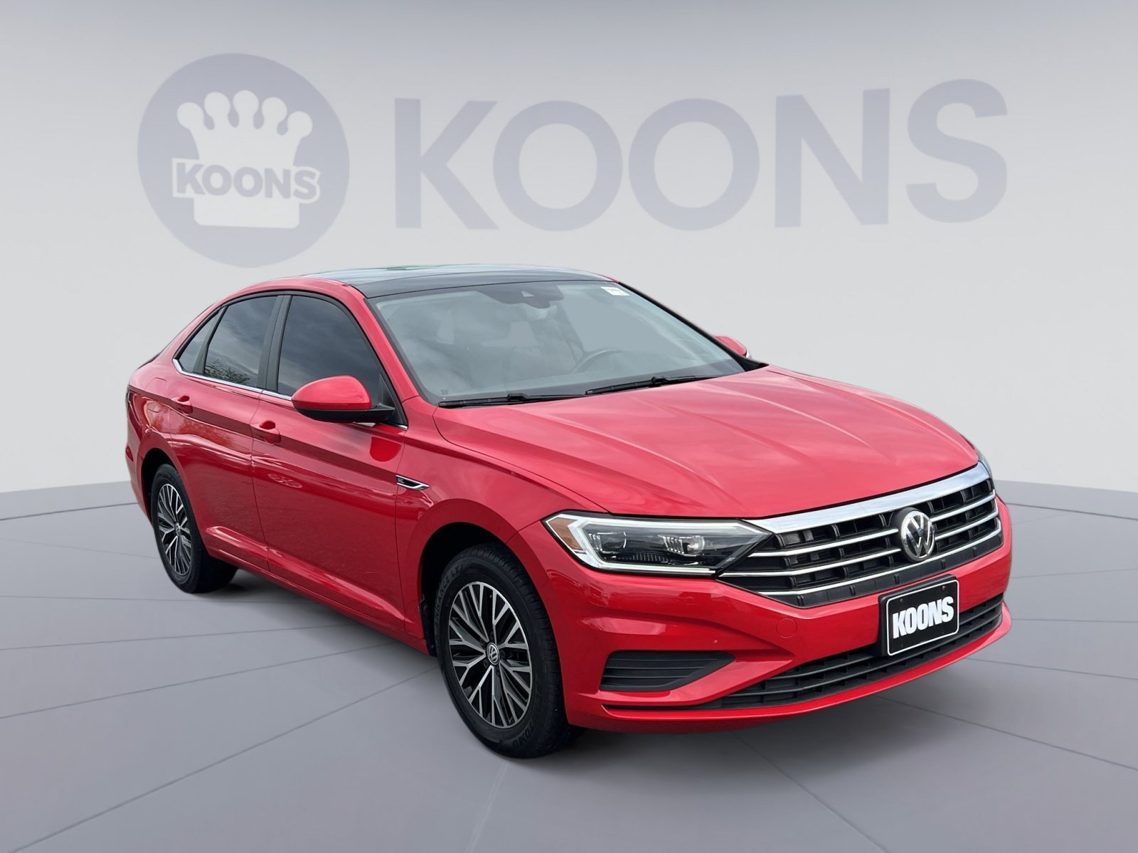 Used 2019 Volkswagen Jetta SEL w/ Cold Weather Package FWD image 2