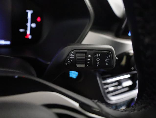 Certified 2025 Ford Escape Active w/ Cold Weather Package AWD/4WD image 18
