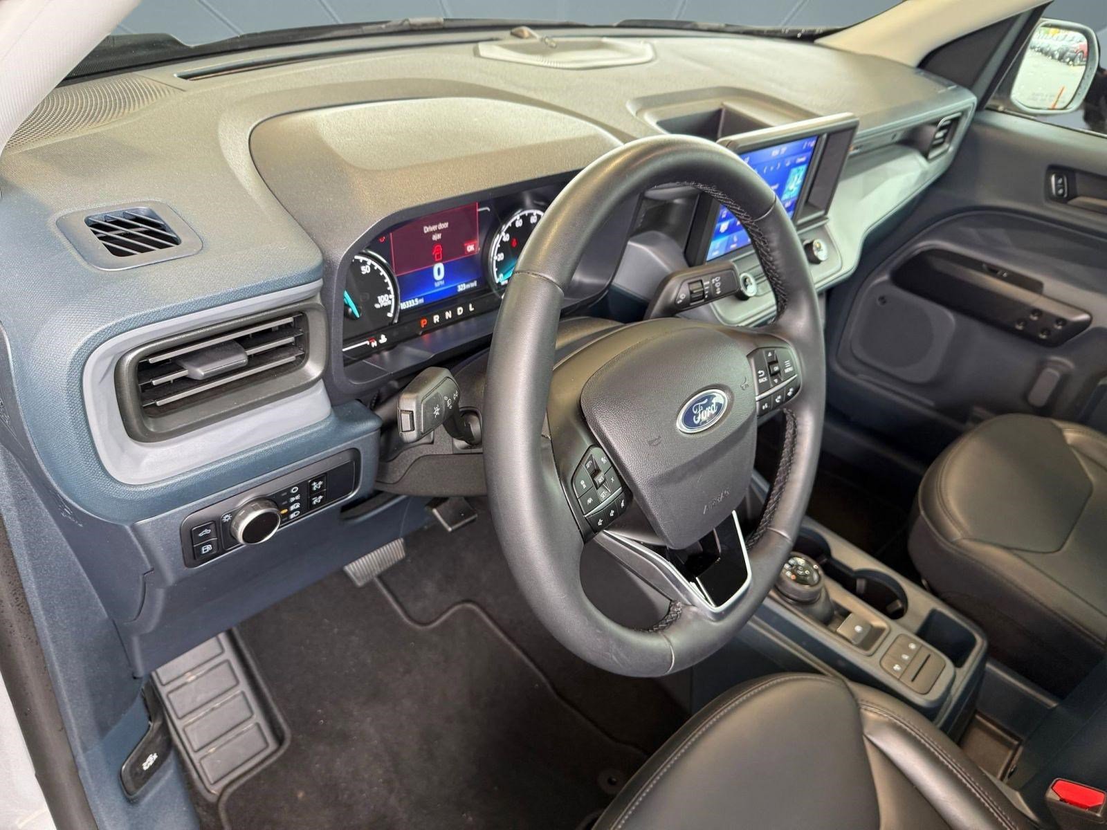 Certified 2024 Ford Maverick Lariat w/ Black Appearance Package FWD image 4