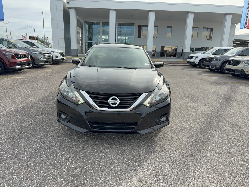 Used 2017 Nissan Altima 2.5 SR w/ Midnight Edition Package image 6
