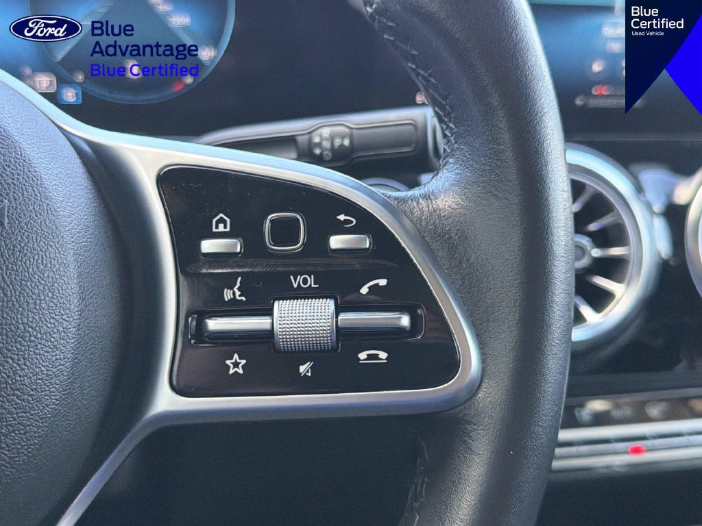 Used 2023 Mercedes-Benz GLA 250 w/ Premium Package image 19