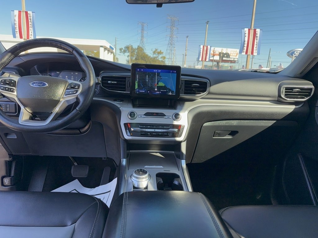 Certified 2022 Ford Explorer XLT w/ Equipment Group 202A image 31