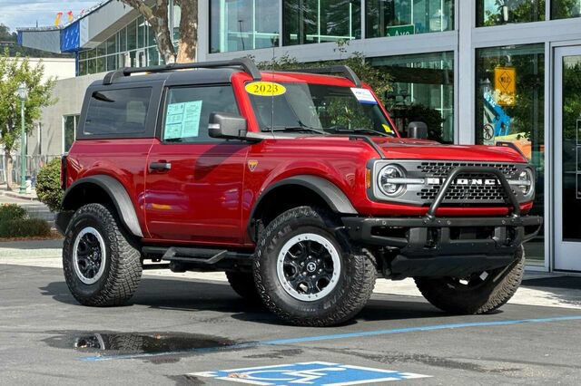 Certified 2023 Ford Bronco Badlands AWD/4WD image 2