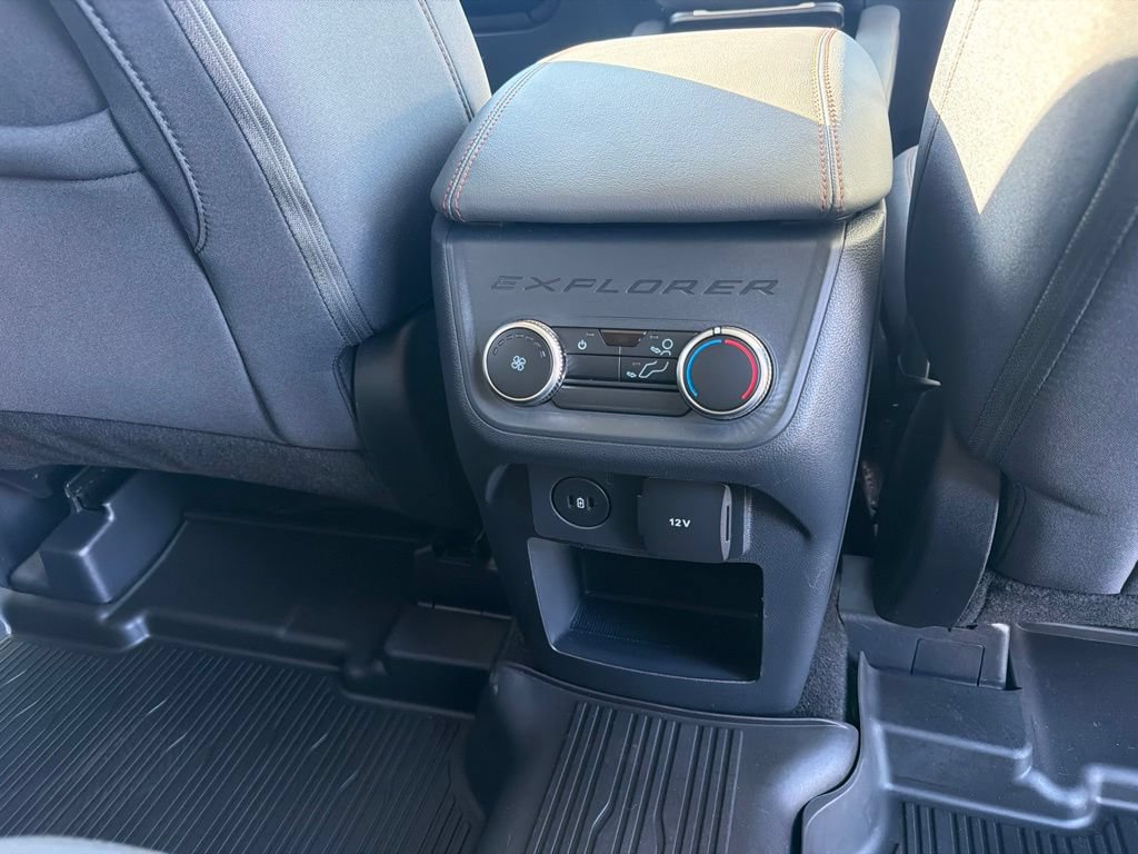 Certified 2025 Ford Explorer Active AWD/4WD image 48