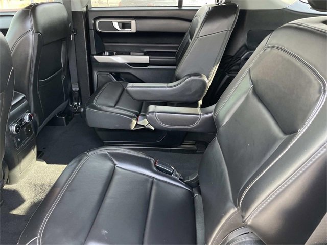 Certified 2022 Ford Explorer XLT w/ Equipment Group 202A image 33