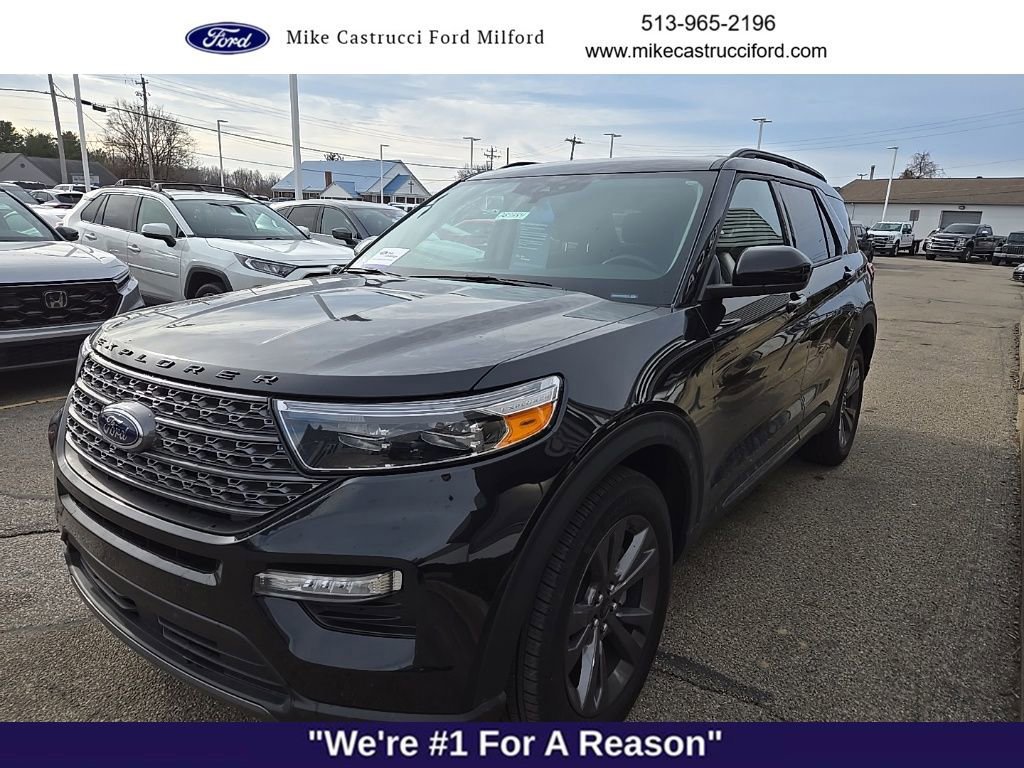 Certified 2024 Ford Explorer XLT w/ Equipment Group 202A image 5