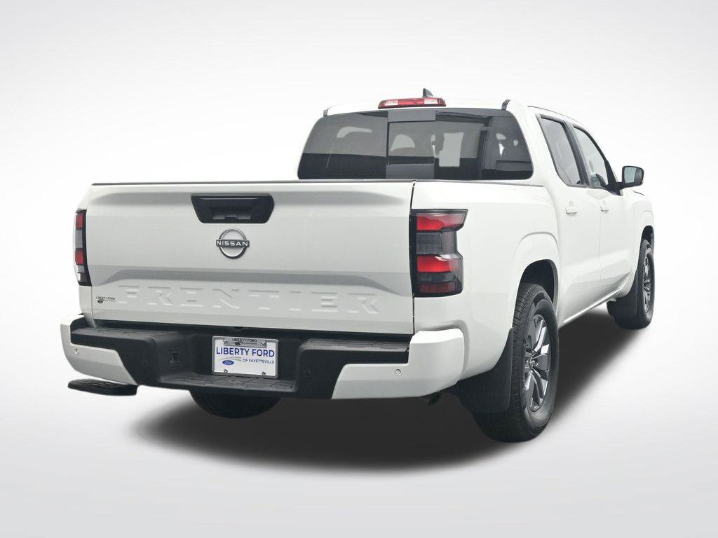 Used 2025 Nissan Frontier SV RWD image 7