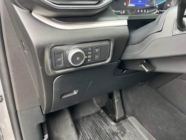 Certified 2022 Ford Explorer XLT w/ Equipment Group 202A image 30