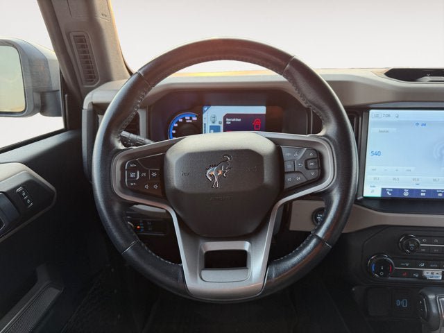 Certified 2022 Ford Bronco Wildtrak AWD/4WD image 12