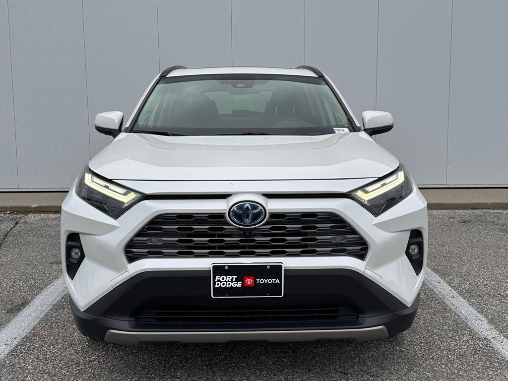 Used 2022 Toyota RAV4 Limited AWD/4WD image 10