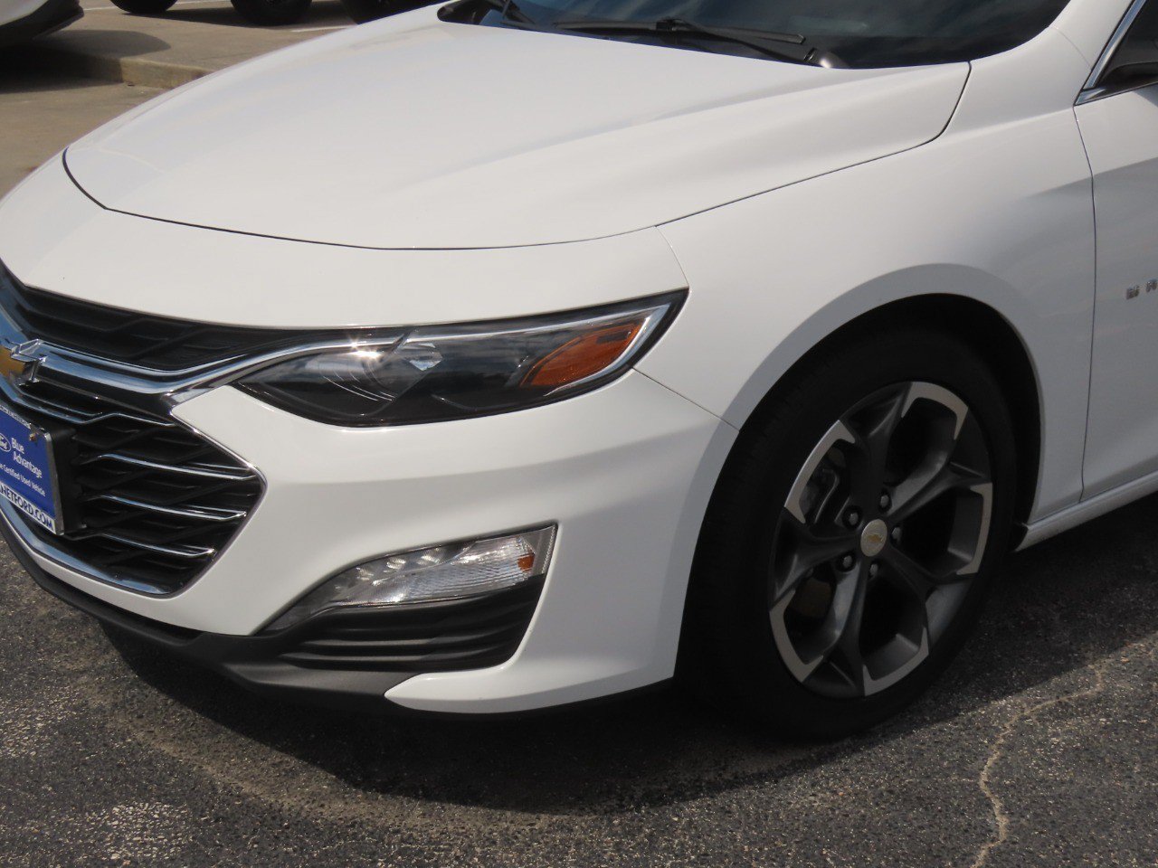 Used 2024 Chevrolet Malibu LT FWD image 3
