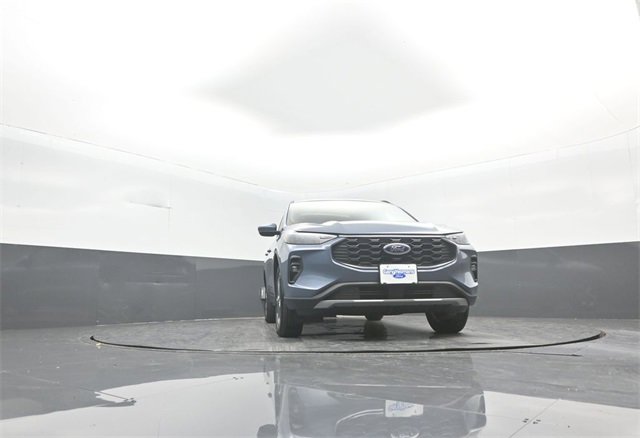 Certified 2025 Ford Escape ST-Line Elite image 28