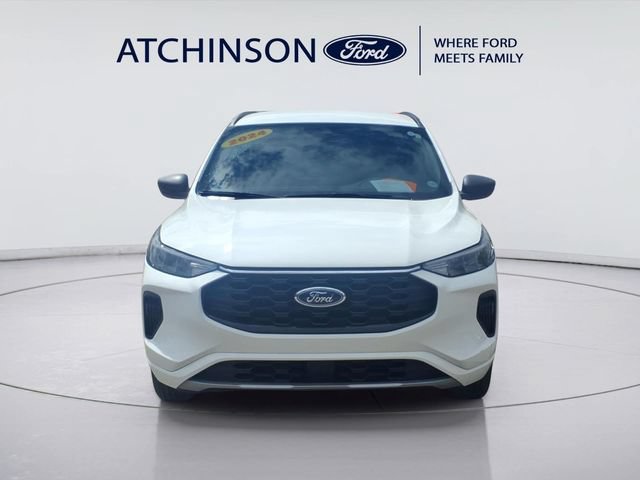 Certified 2024 Ford Escape ST-Line w/ Tech Pack #1 AWD/4WD image 2