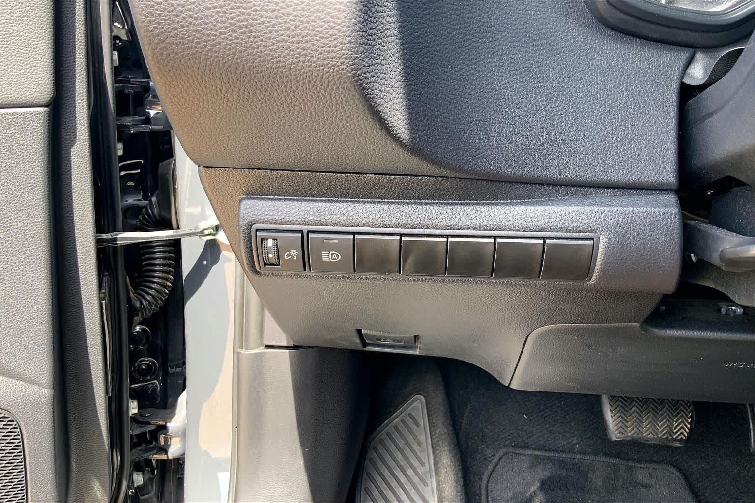 Used 2024 Toyota Corolla SE FWD image 36