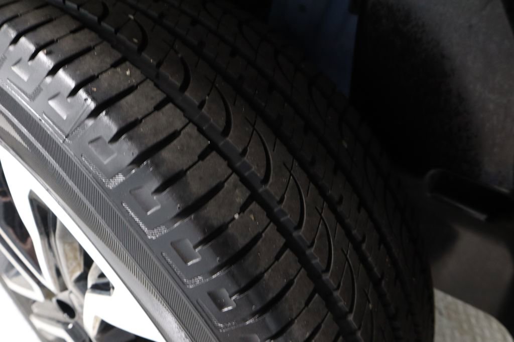 Used 2022 Jeep Compass Limited image 20