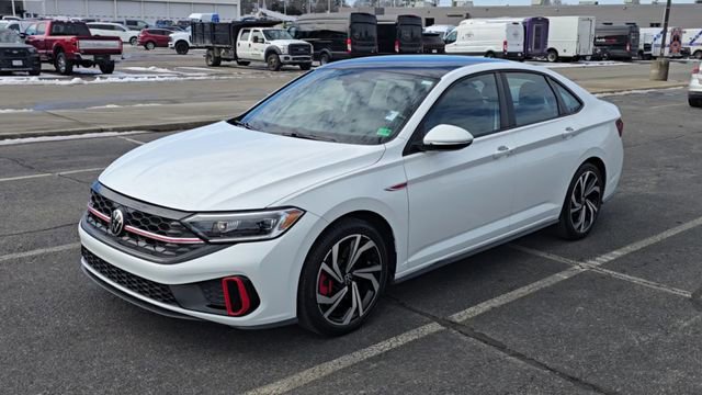 Used 2023 Volkswagen Jetta GLI Autobahn image 3