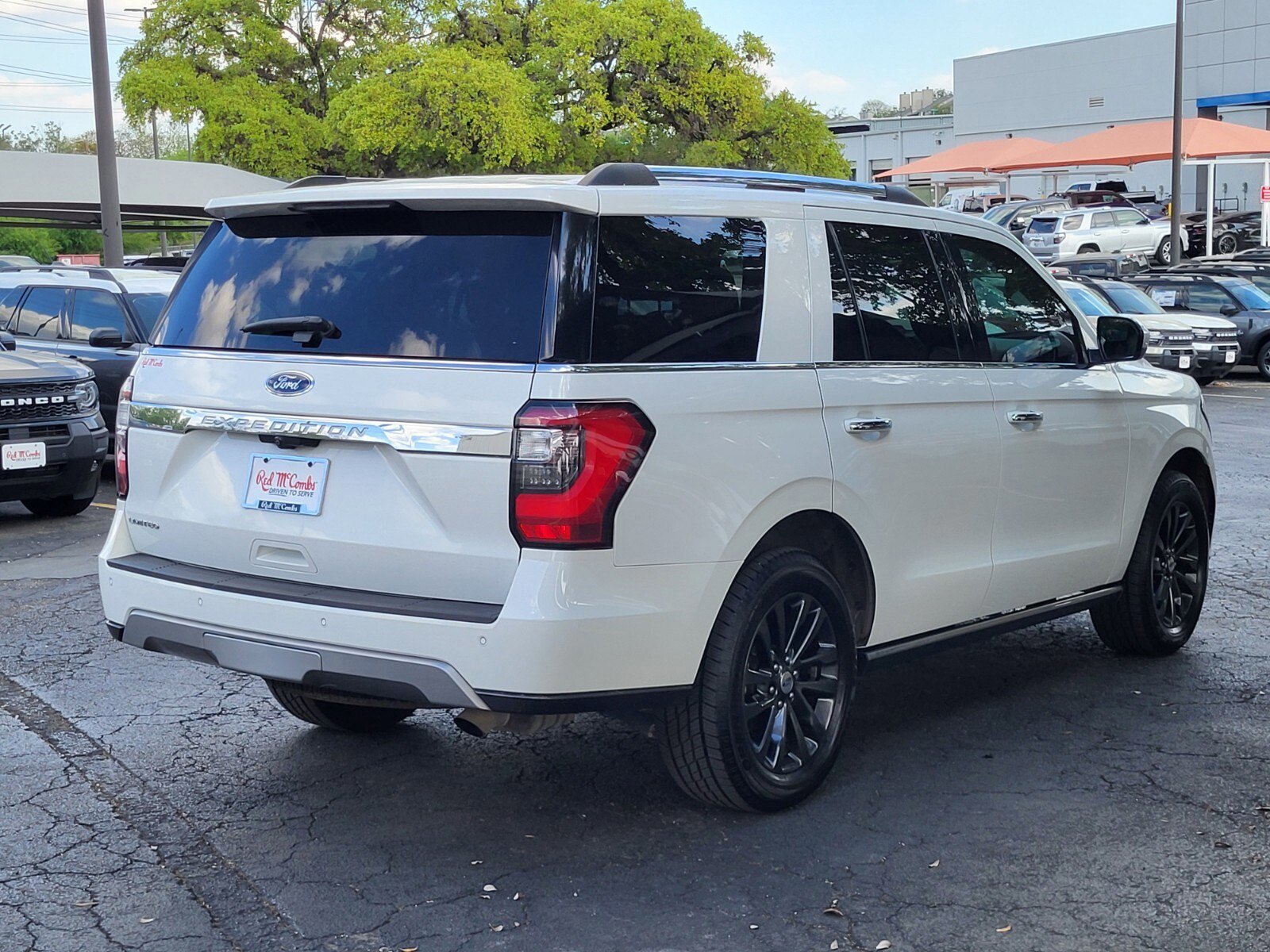 Certified 2021 Ford Expedition Limited RWD image 3