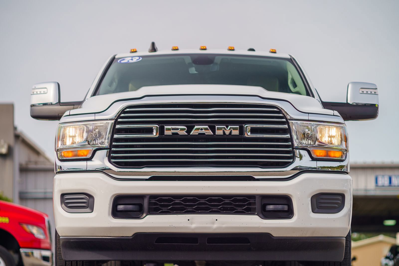 Used 2023 RAM 3500 Laramie AWD/4WD image 3