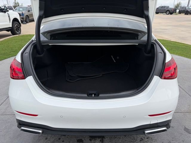 Used 2024 Mercedes-Benz C 300 Sedan image 5