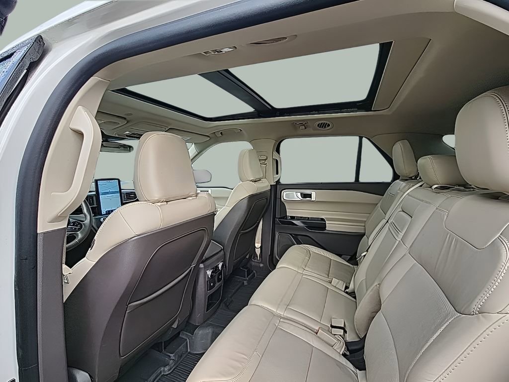 Certified 2020 Ford Explorer Platinum w/ Premium Technology Package AWD/4WD image 24