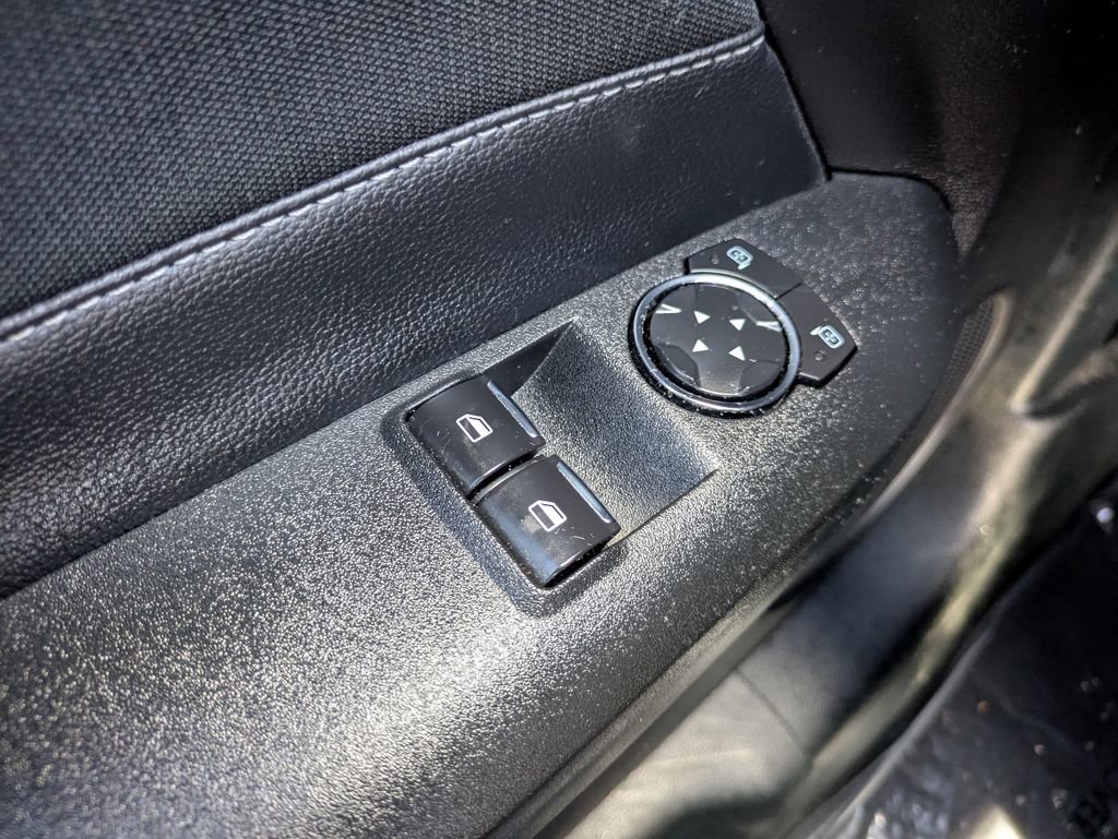 Certified 2022 Ford Mustang Coupe RWD image 22