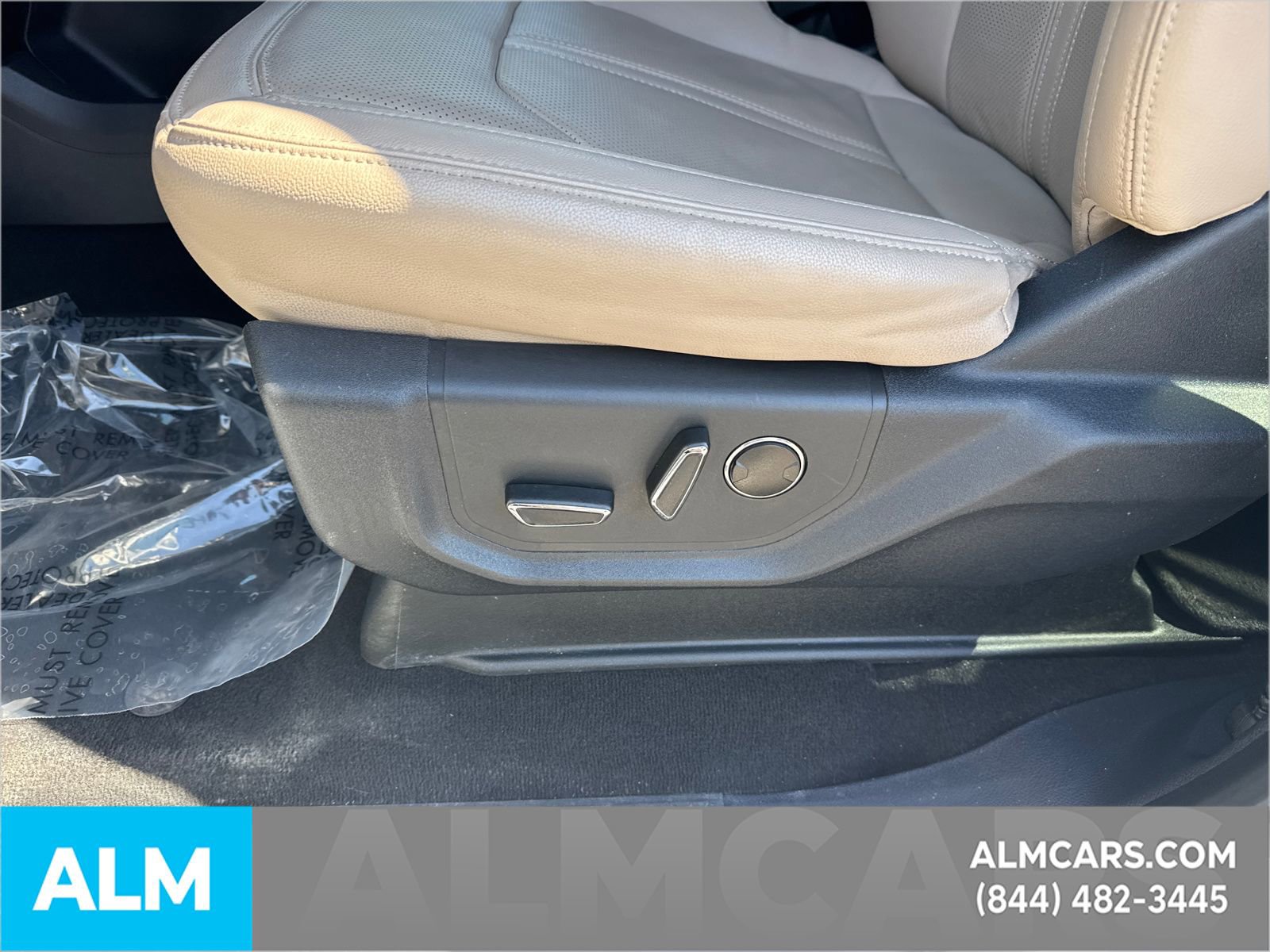 Certified 2024 Ford Expedition Limited image 11