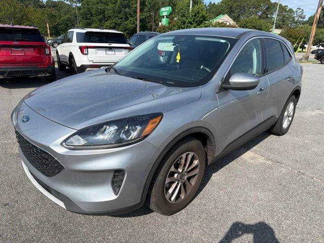 Certified 2021 Ford Escape SE FWD image 3