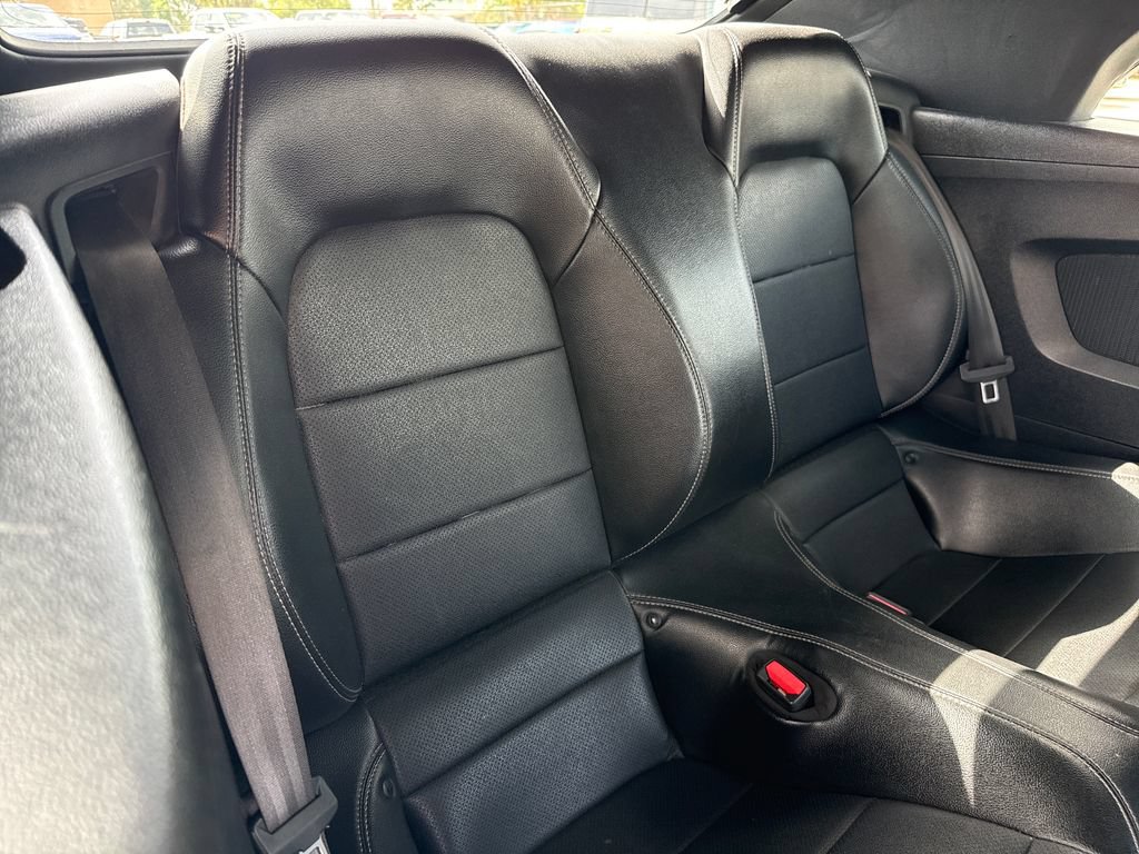 Certified 2021 Ford Mustang Premium RWD image 27