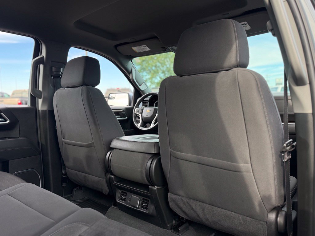 Used 2024 Chevrolet Silverado 1500 LT AWD/4WD image 18