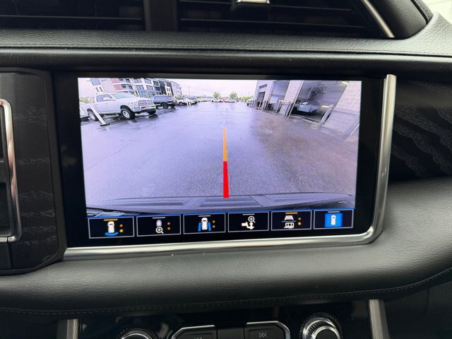 Used 2021 GMC Yukon XL Denali w/ Denali Premium Package AWD/4WD image 29