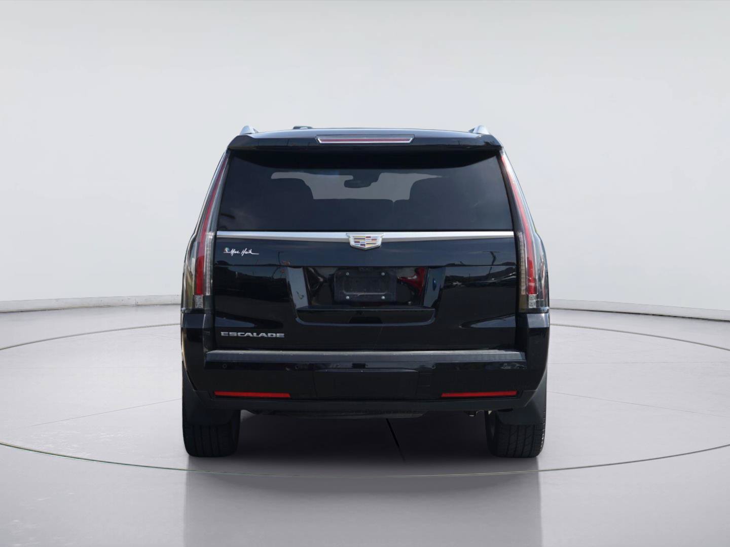 Used 2019 Cadillac Escalade Luxury AWD/4WD image 7