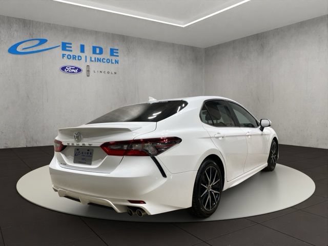 Used 2021 Toyota Camry SE AWD/4WD image 10