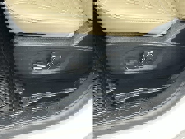 Certified 2019 Ford Edge SEL w/ Equipment Group 201A image 11