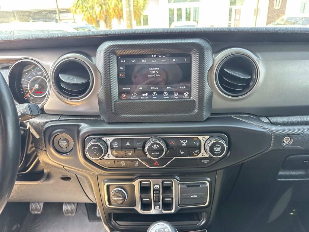 Used 2022 Jeep Gladiator Sport AWD/4WD image 28