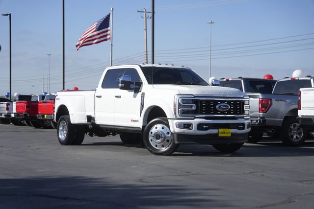 Certified 2024 Ford F450 Platinum w/ FX4 Off-Road Package AWD/4WD image 2