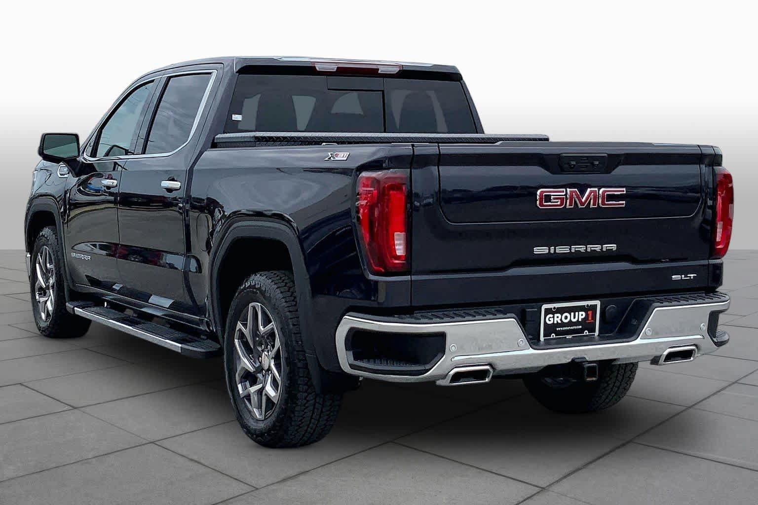 Used 2025 GMC Sierra 1500 SLT w/ SLT Premium Plus Package AWD/4WD image 12