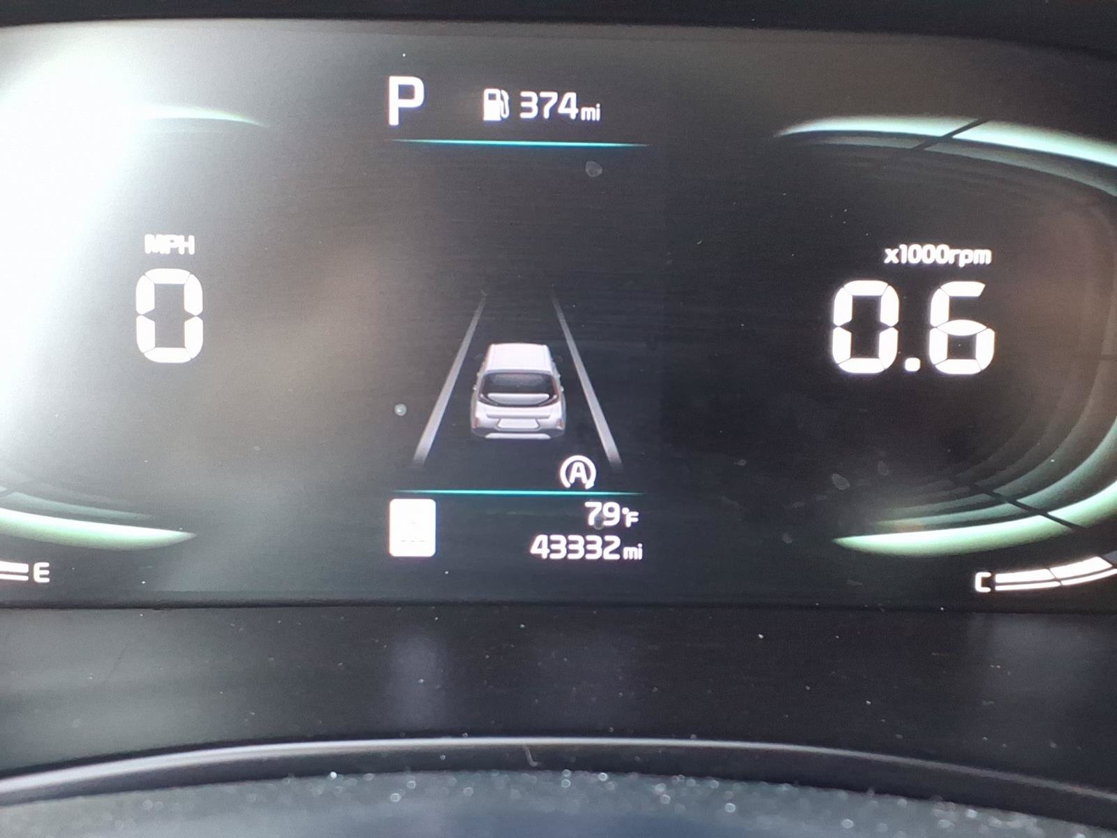 Used 2025 Kia Soul LX w/ LX Technology Package FWD image 27