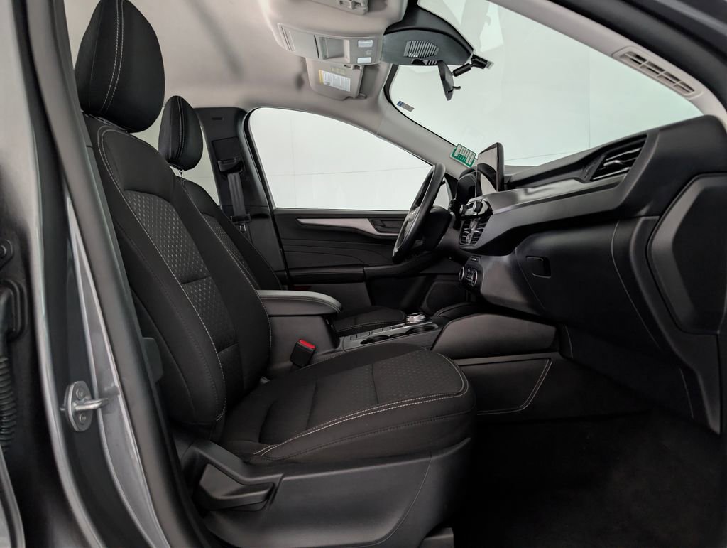 Certified 2025 Ford Escape Active FWD image 12