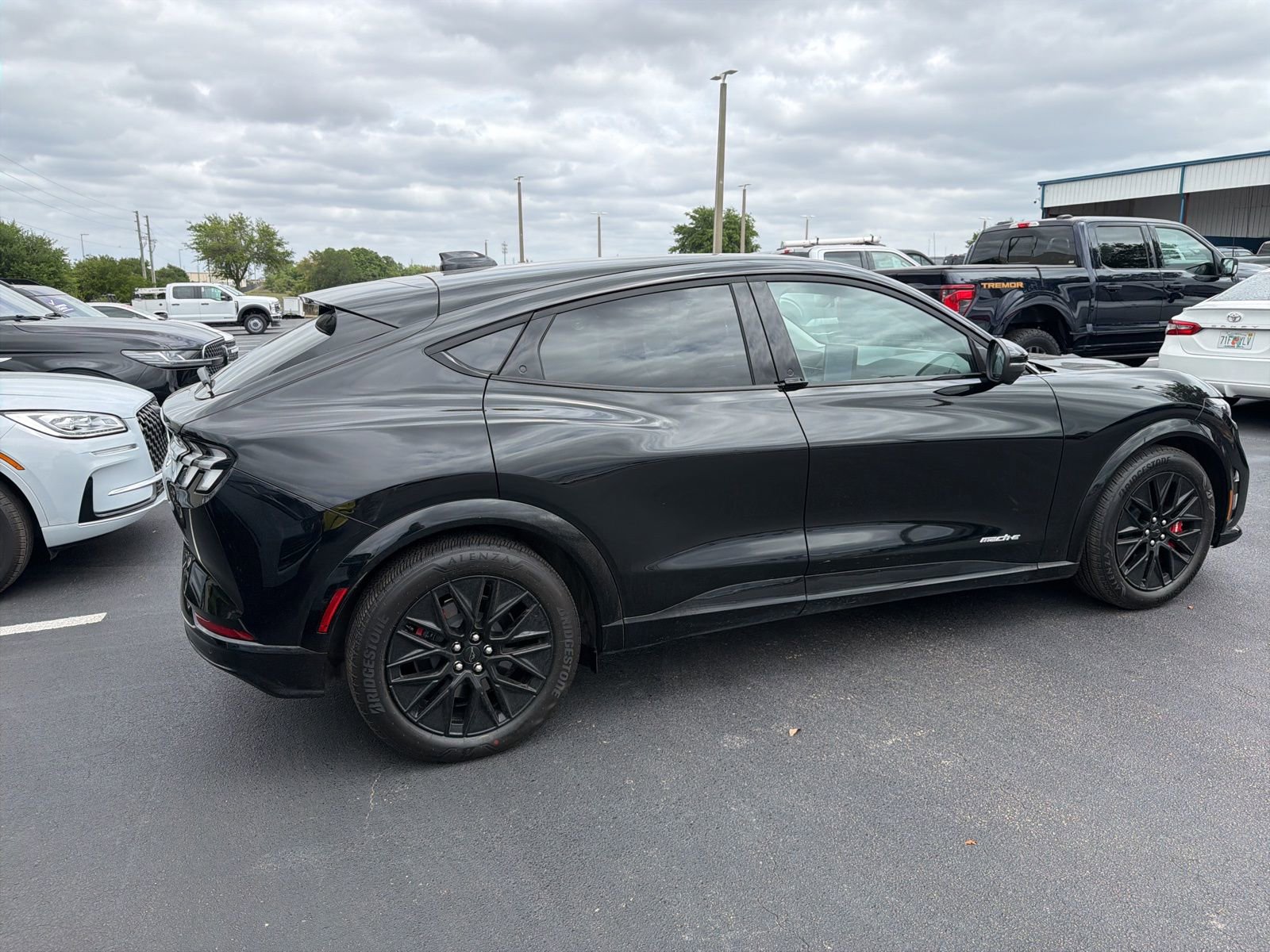 Certified 2025 Ford Mustang Mach-E Premium w/ Sport Appearance Package RWD image 4