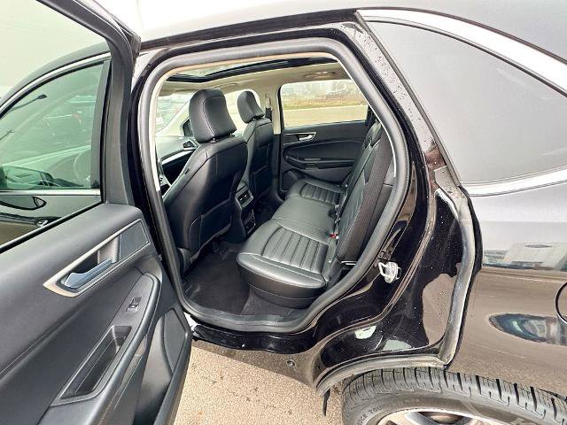Certified 2024 Ford Edge SEL w/ Convenience Package AWD/4WD image 17