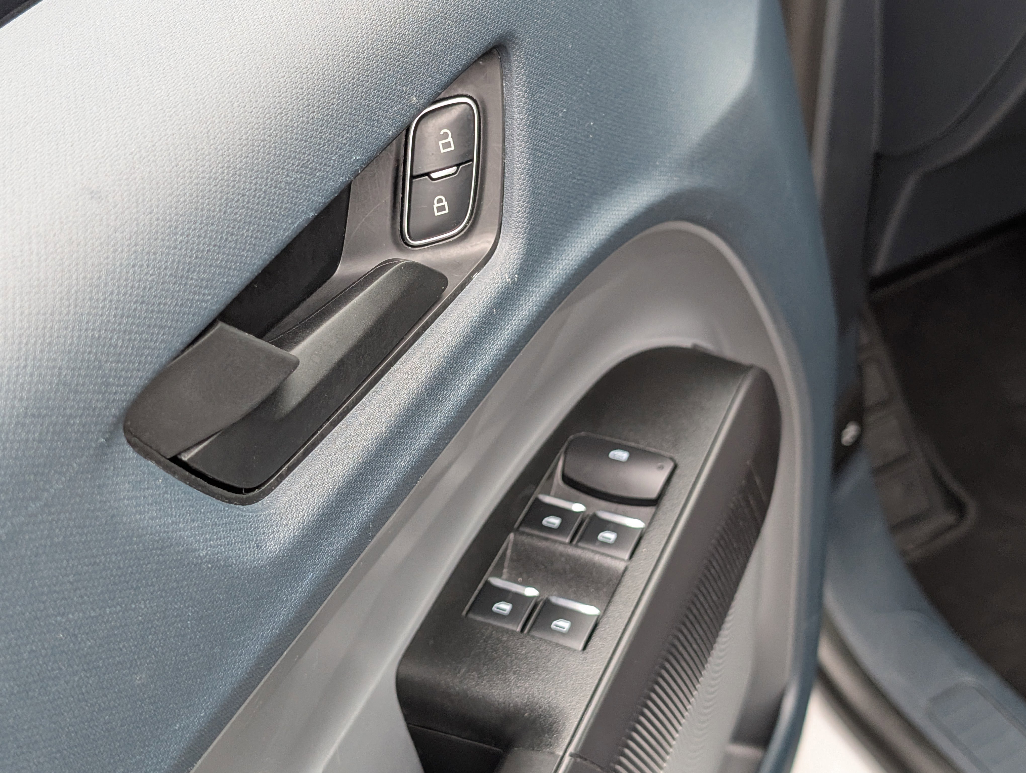 Certified 2024 Ford Maverick XL image 19