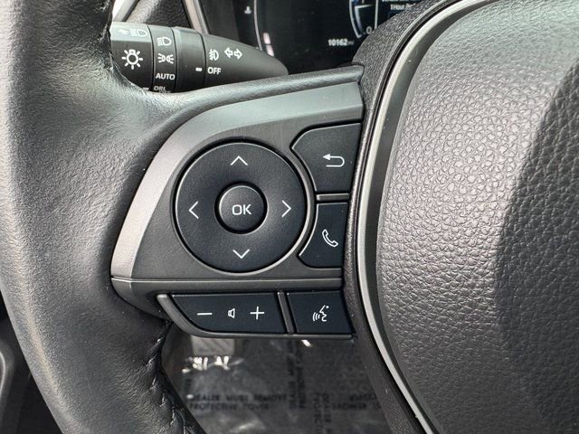 Used 2023 Toyota Corolla Cross XLE w/ Convenience Package image 21