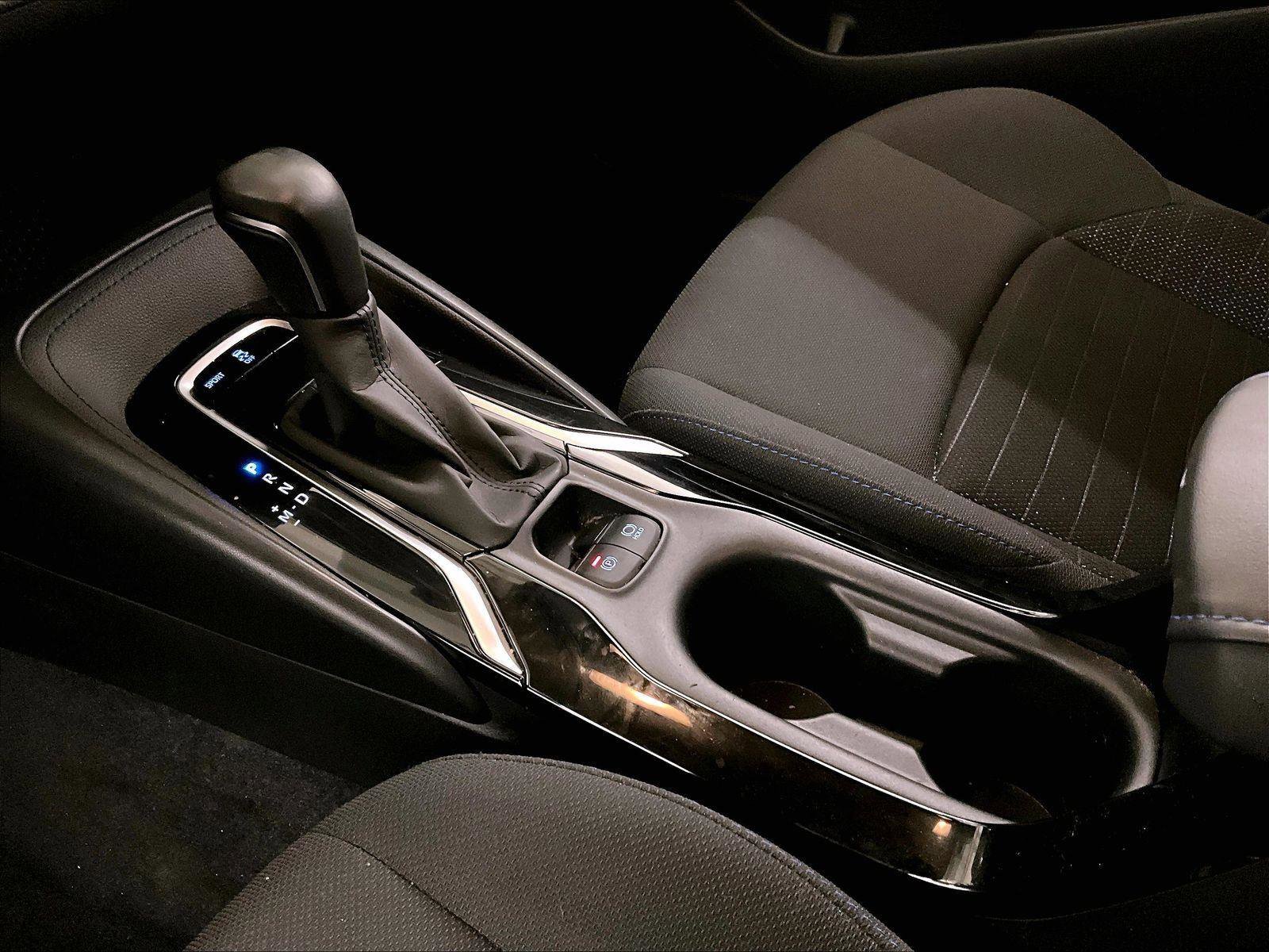 Used 2020 Toyota Corolla SE FWD image 16