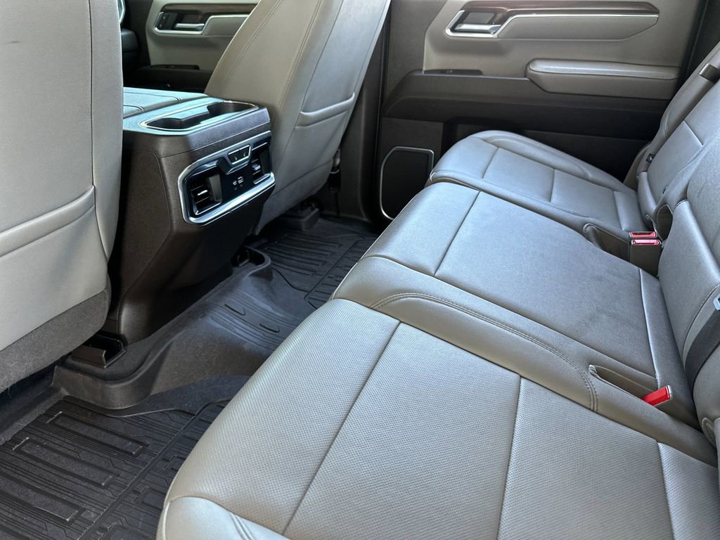 Used 2023 GMC Sierra 1500 SLT w/ SLT Premium Package AWD/4WD image 11